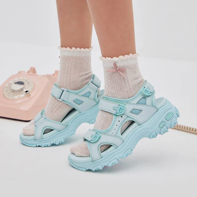 (Youth) Skechers D'lites Sandals Mint 664133L-MNT Sizing (Youth) Skechers D'lites Sandals Mint 664133L-MNT
