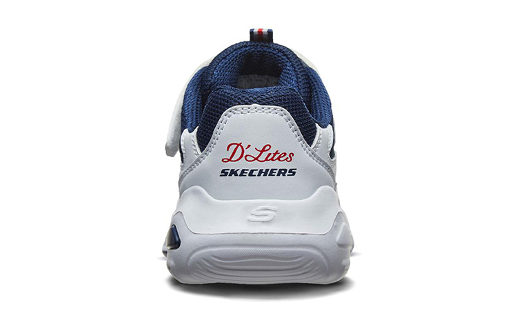 Shop (JR) Skechers D'Lites 超轻蓝白色运动鞋 660043L-WNVR