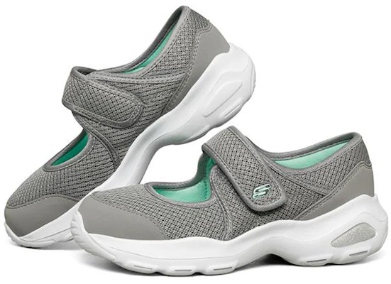 大童 Skechers D'lites Ultra 玛丽珍休閒鞋 灰色 Lookbook 大童 Skechers D'lites Ultra 玛丽珍休閒鞋 灰色