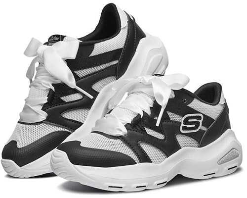 大童 Skechers D'lite Ultra 低筒老爹鞋 白黑 Lookbook 大童 Skechers D'lite Ultra 低筒老爹鞋 白黑