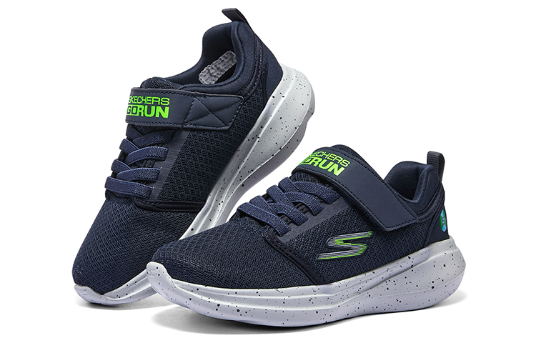 Shop 大童 Skechers Go Run Fast 舒適透氣百搭 減震耐磨 兒童休閒鞋 藍色
