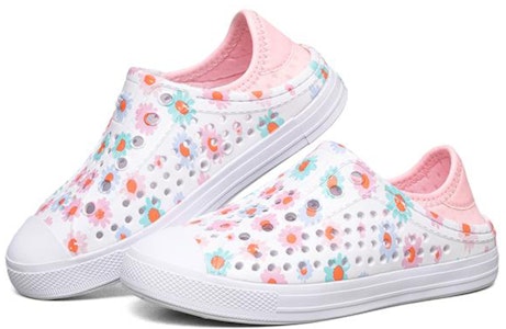 兒童 Skechers Guzman Steps 輕便洞洞鞋舒適一腳蹬涼鞋 白粉 Lookbook 兒童 Skechers Guzman Steps 輕便洞洞鞋舒適一腳蹬涼鞋 白粉