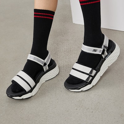 (W) 斯凯奇 Max 缓震拖鞋 白/黑 140424-WBK Sizing (W) 斯凯奇 Max 缓震拖鞋 白/黑 140424-WBK