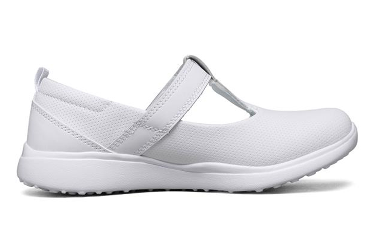 Order (JR) 스케쳐스 슬립온 화이트 (Skechers Seulipeon Hwaiteu) 302167L-WHT