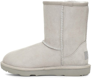 (JR) UGG クラシックII (キッズ・白) 1017703K-FEA Buy (JR) UGG クラシックII (キッズ・白) 1017703K-FEA