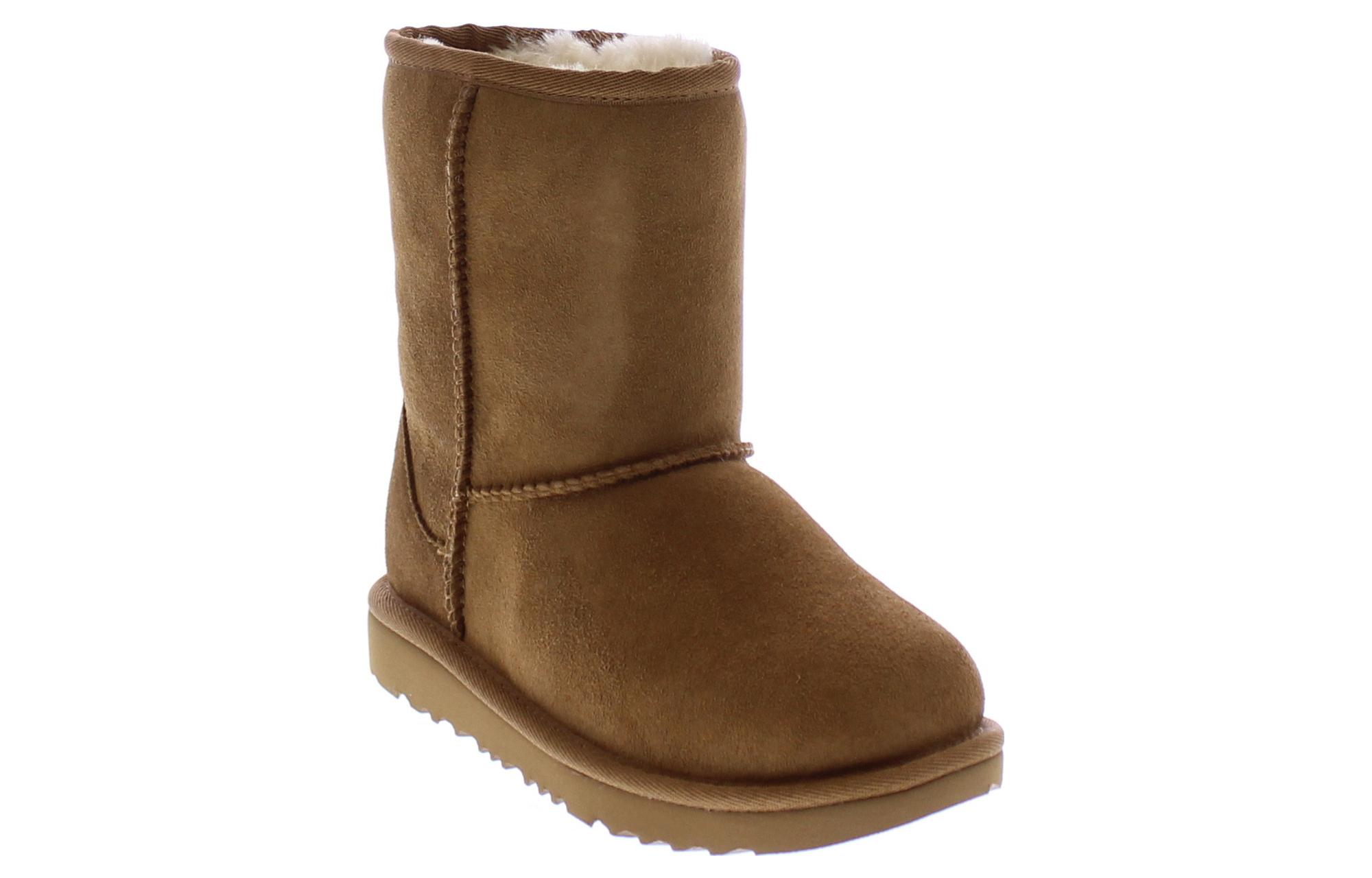 Lookbook (W) 어그 클래식 II 미드 '크림' (UGG 클래식 II 미드 '크림') 1017703Y-CHE