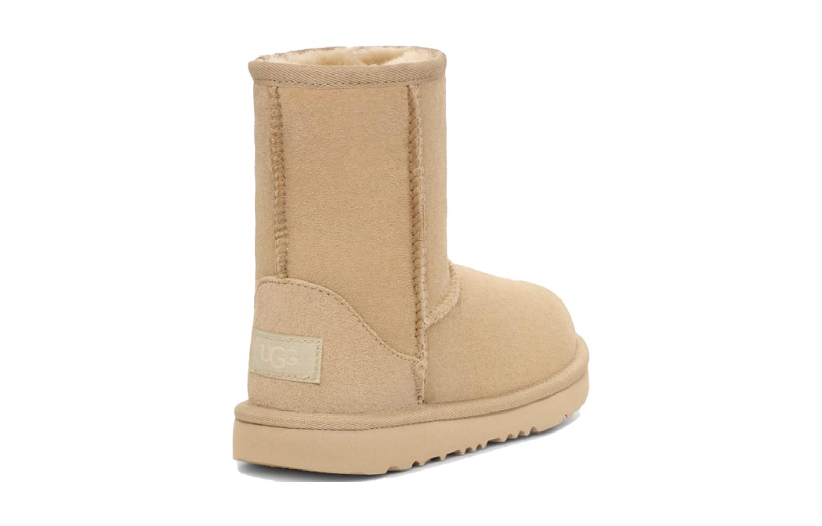 Shop (JR) UGG クラシックII ブーツ 「マスタードシード」 1017703K-MDSD