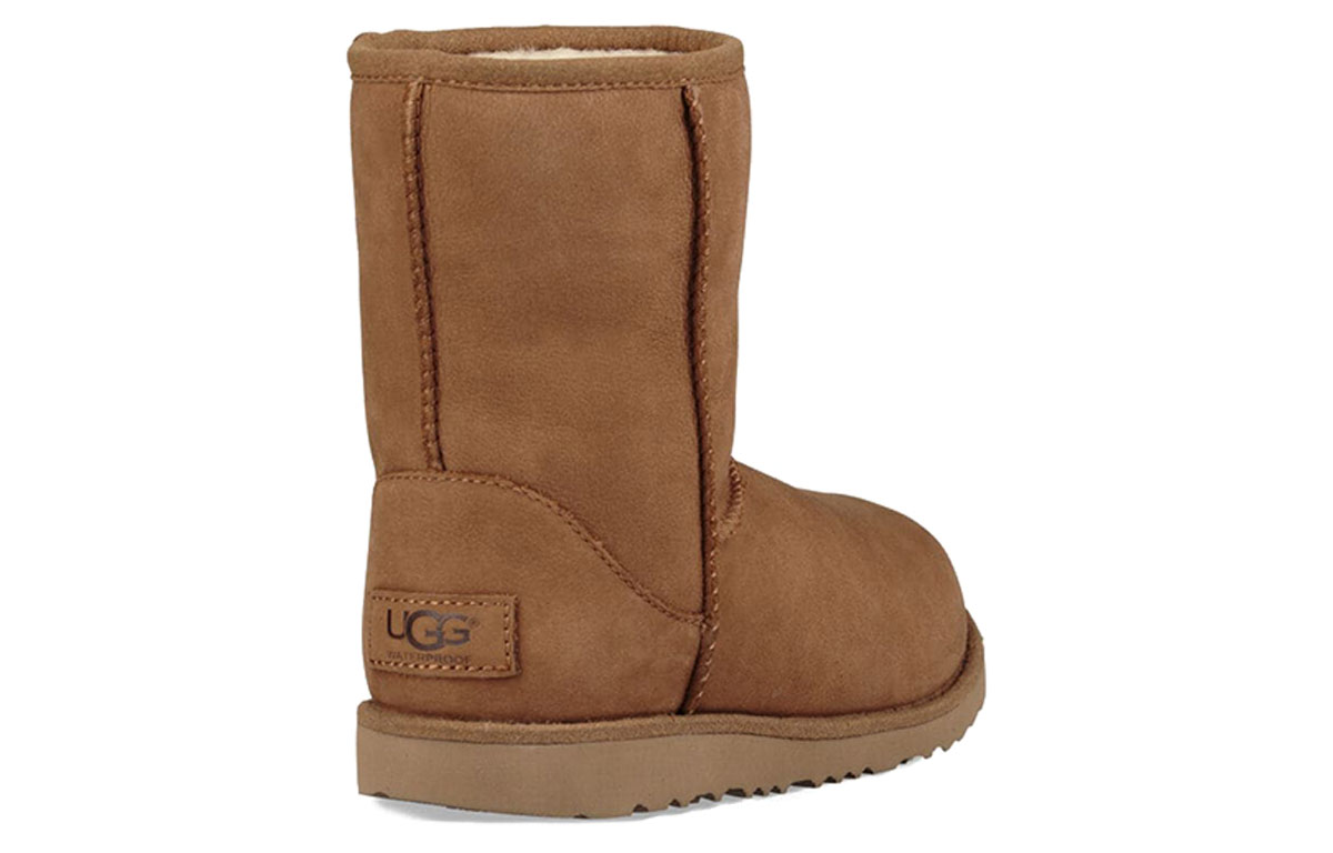 Shop (JR) UGGクラシック II ウェザー チェスナット (UGG Kurashikku II Wezaa Chesunatto) 1019646K-CHE