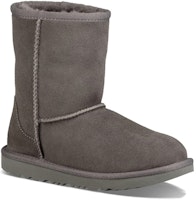 (JR) UGG But Klasik Pendek II Kelabu 1017703K-GREY Lookbook (JR) UGG But Klasik Pendek II Kelabu 1017703K-GREY