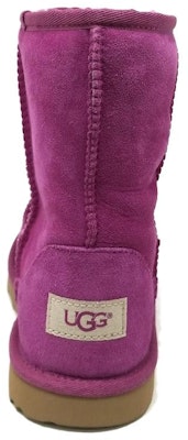 (Youth) UGG Classic Tall II 'Magenta' 1017703Y-MTRS Lookbook (Youth) UGG Classic Tall II 'Magenta' 1017703Y-MTRS