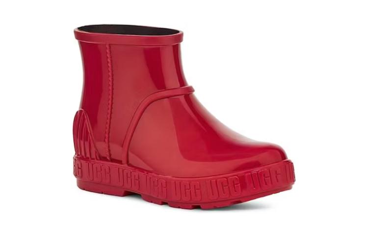 Lookbook (JR) UGG Drizlita Boot Merah Samba 1130361K-SBR