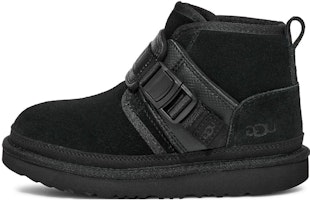 (Youth) UGG Neumel Boot Snapback Black 1130757K-BLK (Youth) UGG Neumel Boot Snapback Black 1130757K-BLK