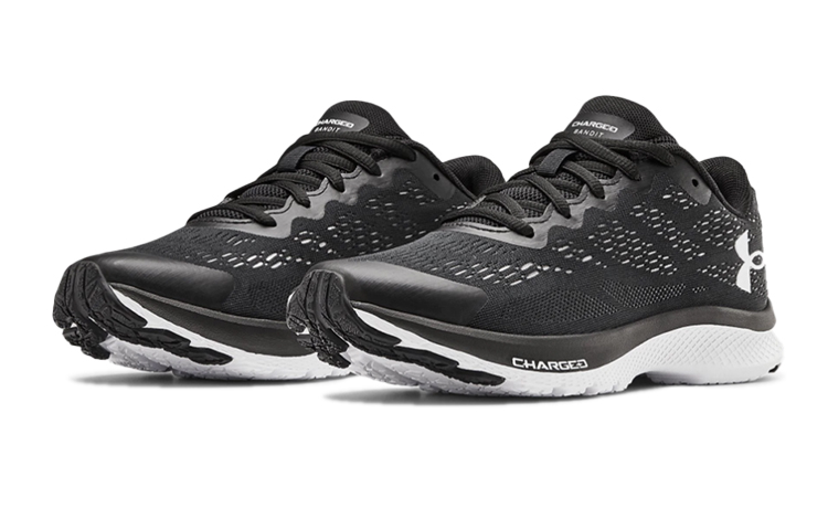 Lookbook GS大童 Under Armour 充能盜賊6 黑白