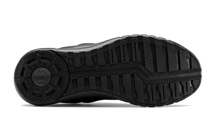 Shop (JR) Baskets Under Armour Pursuit Noir 3022092-002
