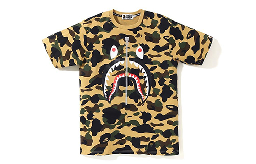 A BATHING APE Bape Camo Shark Tee PONR Short Sleeve Unisex Yellow Beige Camo. 1F30-109-007