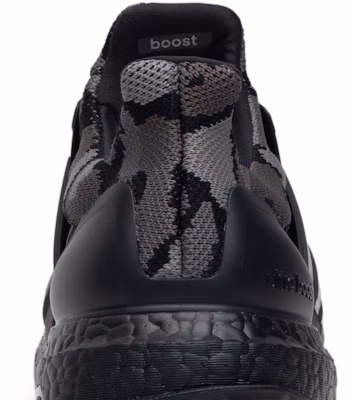 A Bathing Ape x adidas UltraBoost 4.0 'Black Camo' Hitam Kamuflase G54784 Sizing A Bathing Ape x adidas UltraBoost 4.0 'Black Camo' Hitam Kamuflase G54784