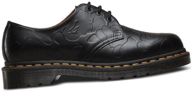 A Bathing Ape x Dr. Martens Emboss 1461 'Negro Camuflaje' 23569001 Lookbook A Bathing Ape x Dr. Martens Emboss 1461 'Negro Camuflaje' 23569001