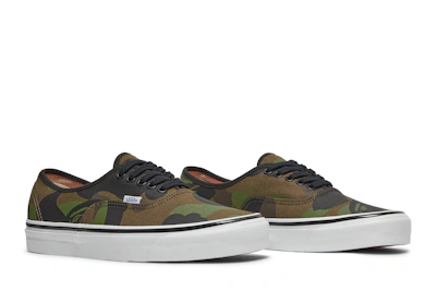 A Bathing Ape x Vans Authentic 44 DX 'Camo'