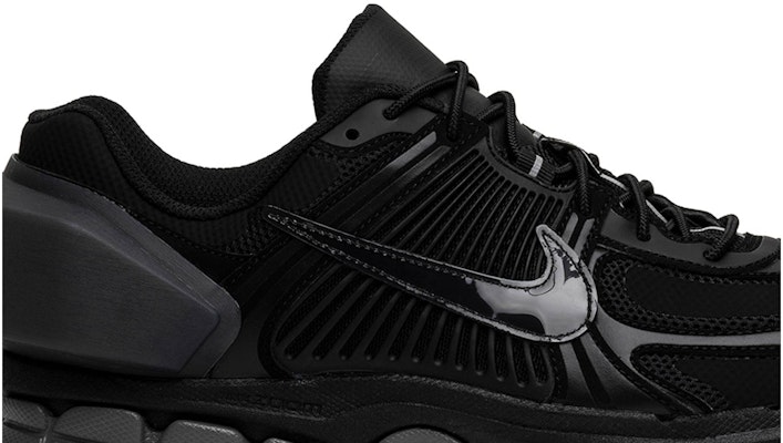 Nike a 2025 cold wall sneakers