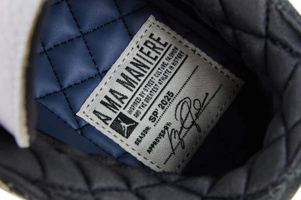 A Ma Maniére x Air Jordan 3 Retro OG SP 'Biru Tersamar' HV8571-100 3