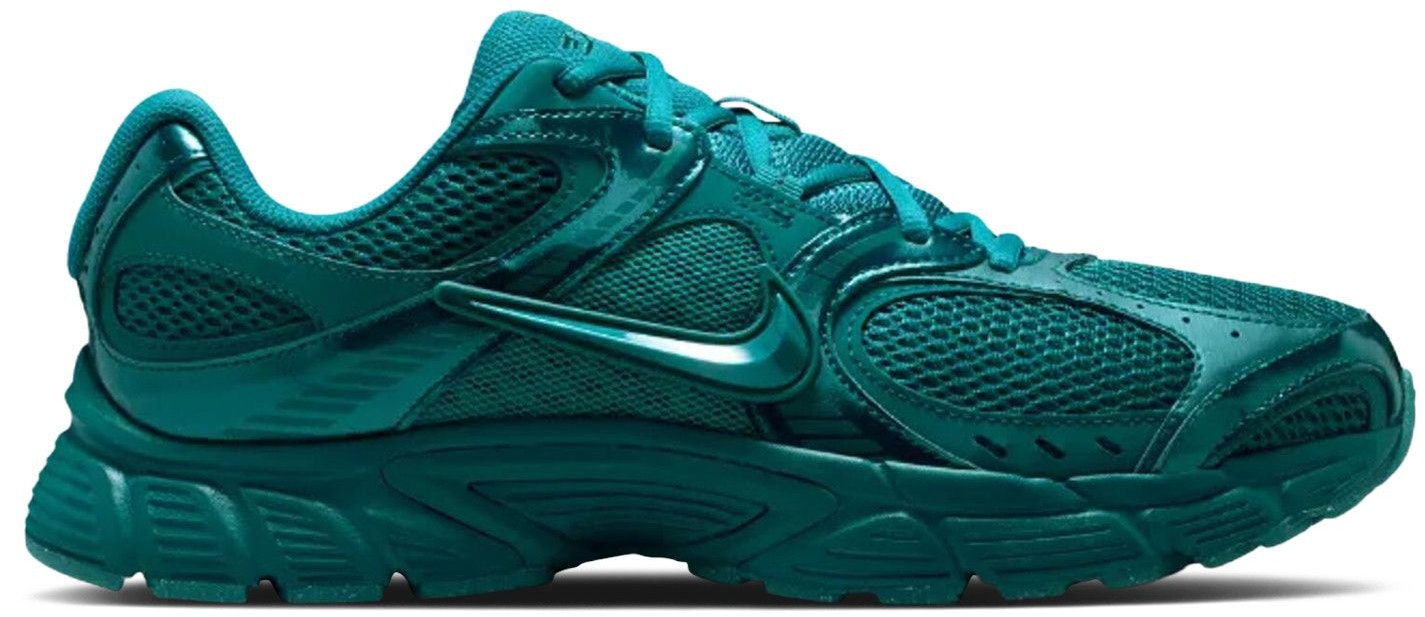 a-ma-maniere-x-nike-v5-rnr-geode-teal-iu-3431-301