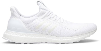 A Ma Maniere x Invincible x adidas UltraBoost 'Triple White' CM7880 A Ma Maniere x Invincible x adidas UltraBoost 'Triple White' CM7880