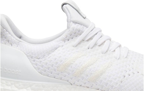 A Ma Maniere x Invincible x adidas UltraBoost 'Putih Triple' CM7880 Order A Ma Maniere x Invincible x adidas UltraBoost 'Putih Triple' CM7880