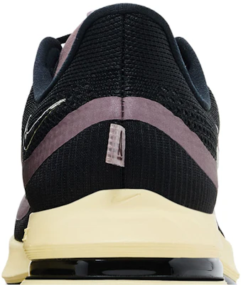 A Ma Maniere x Nike Pegasus Premium SP ''Hitam Burgundy Crush'' IM0701-001 Sizing A Ma Maniere x Nike Pegasus Premium SP ''Hitam Burgundy Crush'' IM0701-001