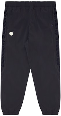 아페 스트레이트 레그 조거 팬츠 - 원숭이 로고와 레터 프린트. AAPPTM6960XXM Shop 아페 스트레이트 레그 조거 팬츠 - 원숭이 로고와 레터 프린트. AAPPTM6960XXM