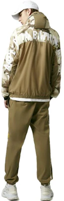 Aape Badge Letter Print Camouflage Panel Hooded Lightweight Jacket Men. AAPLJM7422XXG Shop Aape Badge Letter Print Camouflage Panel Hooded Lightweight Jacket Men. AAPLJM7422XXG