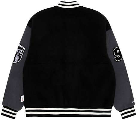 Aape FW22 컬러블록 바시티 자켓 에이프 페이스 자수. AAPSWM3980XXJ Lookbook Aape FW22 컬러블록 바시티 자켓 에이프 페이스 자수. AAPSWM3980XXJ