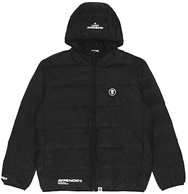 AAPE FW22 輕量羽絨外套,猿人徽章搭配字母印花帽款。 AAPDNM7514XXJ Order AAPE FW22 輕量羽絨外套,猿人徽章搭配字母印花帽款。 AAPDNM7514XXJ