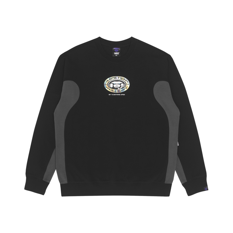 AAPE FW22 Black Male Sweatshirt with Patchwork and Graphic Print Design AAPSWM3931XXJ