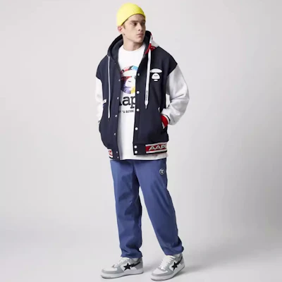 AAPE FW22 Star Face Graphic Hoodie Oversized Fleece Pullover AAPSWM3950XXJ Details for AAPE FW22 Star Face Graphic Hoodie Oversized Fleece Pullover AAPSWM3950XXJ