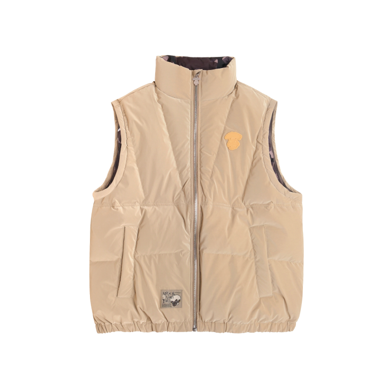 Shop Aape Jaket Down Detach Monokrom FW23 dengan Lencana Wajah Ape. AAPDNM7603XXL