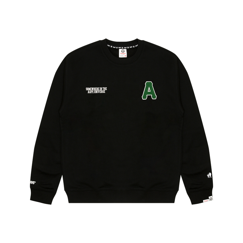 AAPE Loose Fit Crewneck Sweatshirt with Letter Print and Badge Design AAPSWMB336XXN
