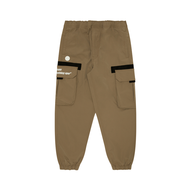 Order 아페 SS24 카고 조거 팬츠 - 멀티포켓 디자인과 에이프 로고. AAPPTM6958XXM