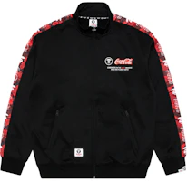 AAPE x Coca-Cola FW22 Camo Logo Print Zip Jacket with Badge Sleeve Trim - AAPSWM9643XXJ AAPE x Coca-Cola FW22 Camo Logo Print Zip Jacket with Badge Sleeve Trim - AAPSWM9643XXJ