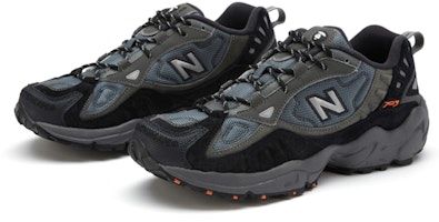 AAPE x New Balance 703 'Hitam' ML703BKX Order AAPE x New Balance 703 'Hitam' ML703BKX