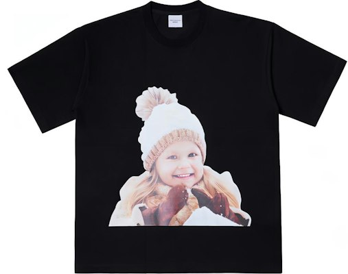 Acmé De La Vie ACME de la Vie ADLV Black Unisex Tee with Doll Face Girl Print ADLV-21SS-SSBKBF-BBN Buy Acmé De La Vie ACME de la Vie ADLV Black Unisex Tee with Doll Face Girl Print ADLV-21SS-SSBKBF-BBN