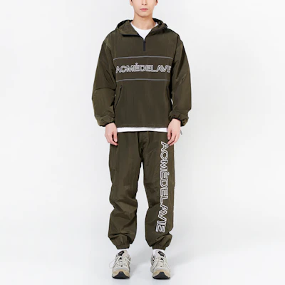 Jaket Nylon Hoodie Unisex acmé de la vie Logo Reflective Abu-Arang ADLV-21SS-OTAPPS-KKI Shop Jaket Nylon Hoodie Unisex acmé de la vie Logo Reflective Abu-Arang ADLV-21SS-OTAPPS-KKI