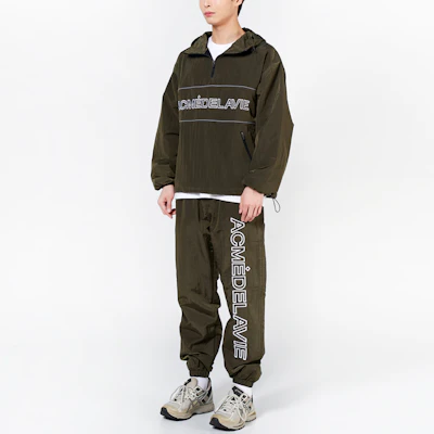 Jaket Nylon Hoodie Unisex acmé de la vie Logo Reflective Abu-Arang ADLV-21SS-OTAPPS-KKI Details for Jaket Nylon Hoodie Unisex acmé de la vie Logo Reflective Abu-Arang ADLV-21SS-OTAPPS-KKI