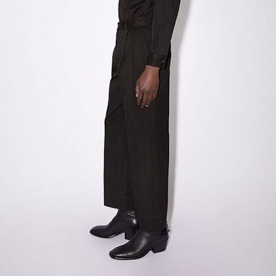 Acne Studios 纯黑色宽松剪裁微喇九分裤 BK0462-900 Lookbook Acne Studios 纯黑色宽松剪裁微喇九分裤 BK0462-900
