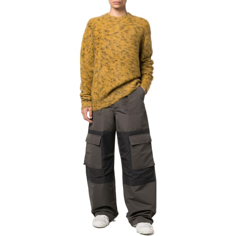 Lookbook Acne Studios Pantalones Cargo Rectos con Diseño Patchwork Utility. BK0488-ADO
