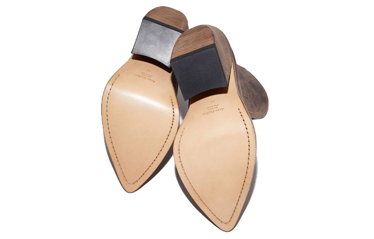 Shop Boot Kulit Buku Lali Acne Studios 'Kelabu Coklat' BD0181-AA5