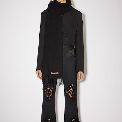 아크네 스튜디오 블랙 캐시미어 스카프 좁은 프린지 유니섹스 CA0156-900 Purchase 아크네 스튜디오 블랙 캐시미어 스카프 좁은 프린지 유니섹스 CA0156-900