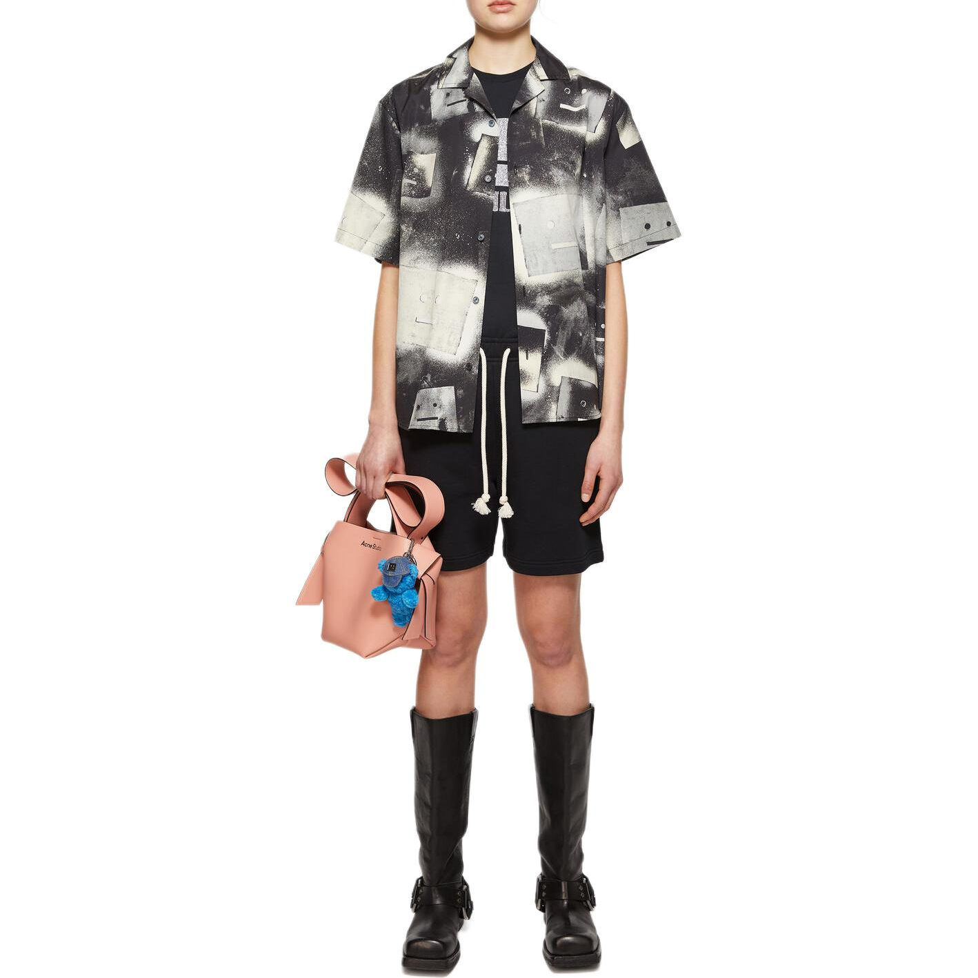 Lookbook Shorts Relajados Unisex Negros de Algodón con Cordón Acne Studios Face CE0061-900