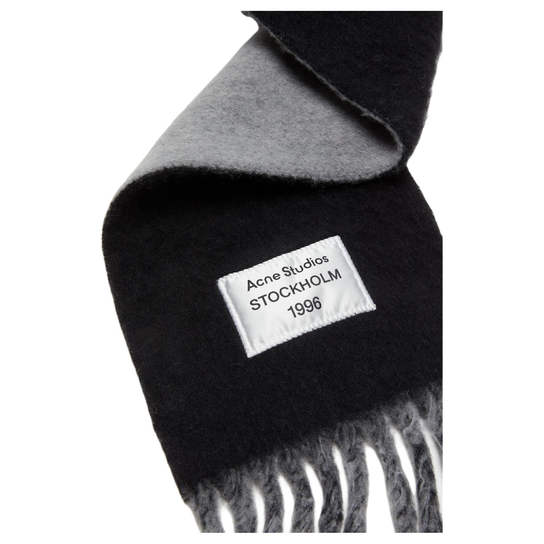 Lookbook Acne Studios 流蘇羊毛針織圍巾 男女通用 黑色 CA0343