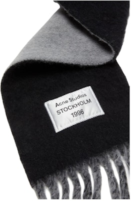 Acne Studios Fringe Wool Knit Scarf Unisex Black. CA0343 Lookbook Acne Studios Fringe Wool Knit Scarf Unisex Black. CA0343