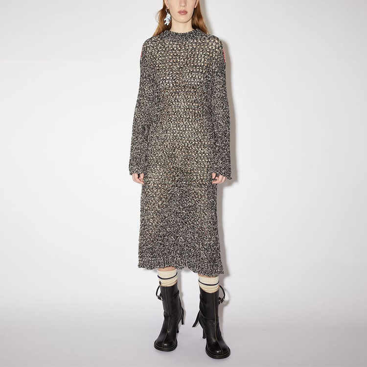 Lookbook 아크네 스튜디오 FW21 블랙 캐주얼 니트 롱슬리브 컷아웃 드레스. A20333-J83